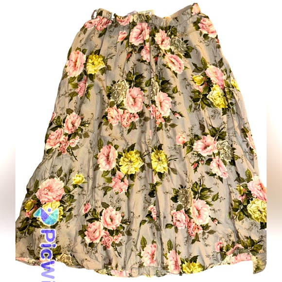 Susan Bristol vintage Floral Skirt-Size 10 petite - Picture 4 of 5